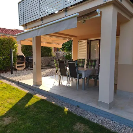 Apartma Mija - Xl * Kornić