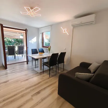 Apartma Mija - Xl Апартаменты Корнич